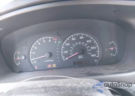 2002 Hyundai Elantra Gls z USA, uszkodzony, nr VIN KMHDN45DX2U310539